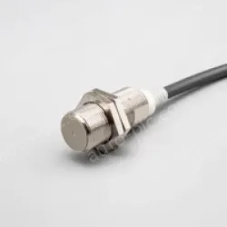 M18 Shield Inductive proximity switch E2E-X5F1-Z 2M